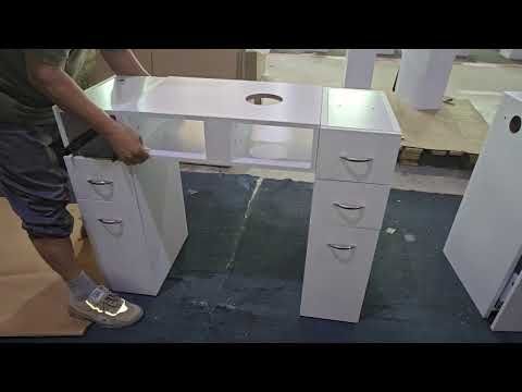 Mesa para manicura con encimera de granito blanco doble: espacioso mobiliario de salón con superficies de granito blanco dobles